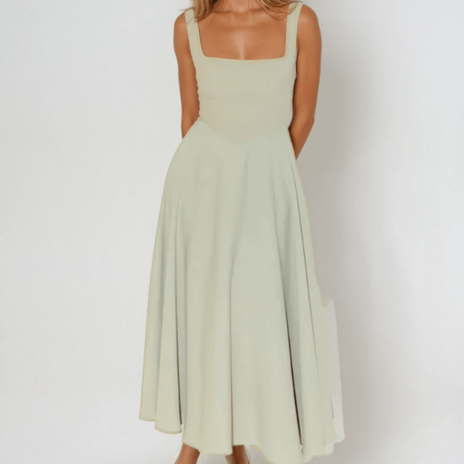 Scarlett Grace | Elegantti Mekko